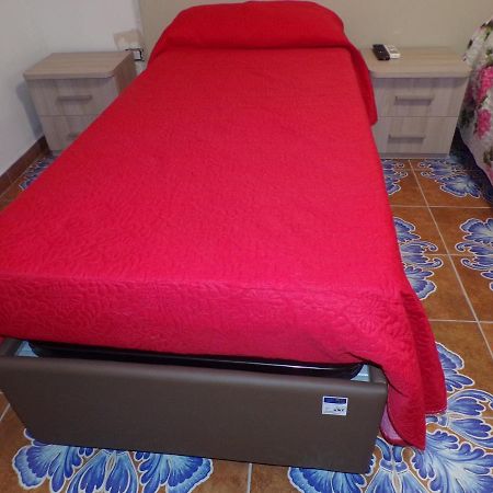 Nuova Aurora Rent Rooms Роккалумера Екстер'єр фото