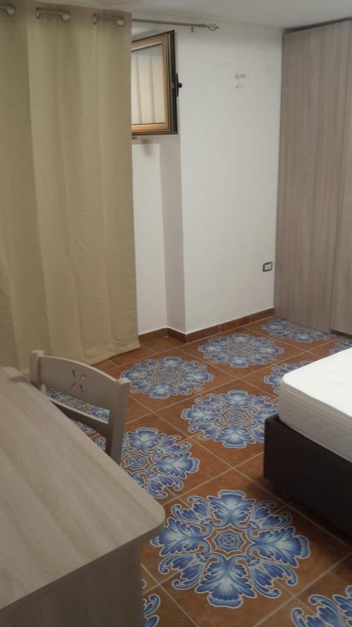 Nuova Aurora Rent Rooms Роккалумера Екстер'єр фото