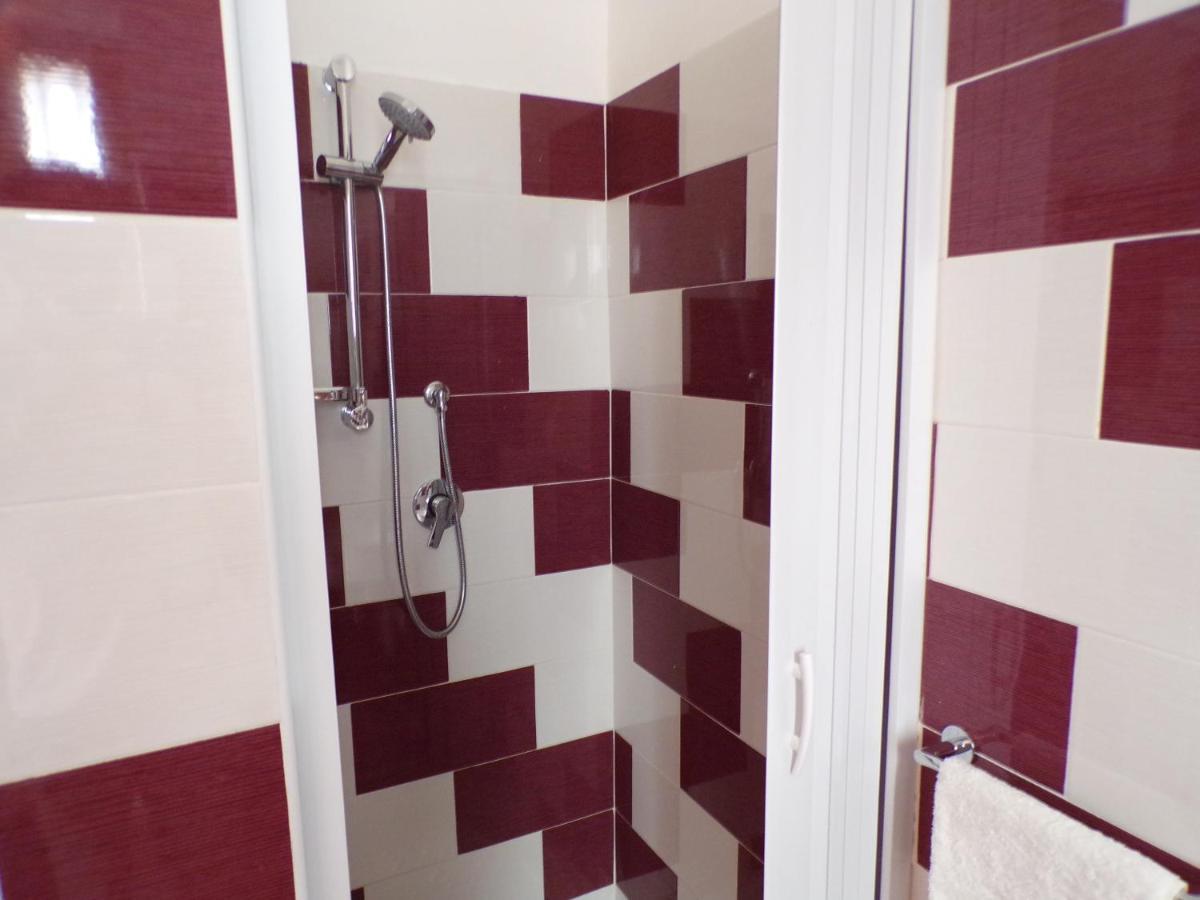 Nuova Aurora Rent Rooms Роккалумера Екстер'єр фото
