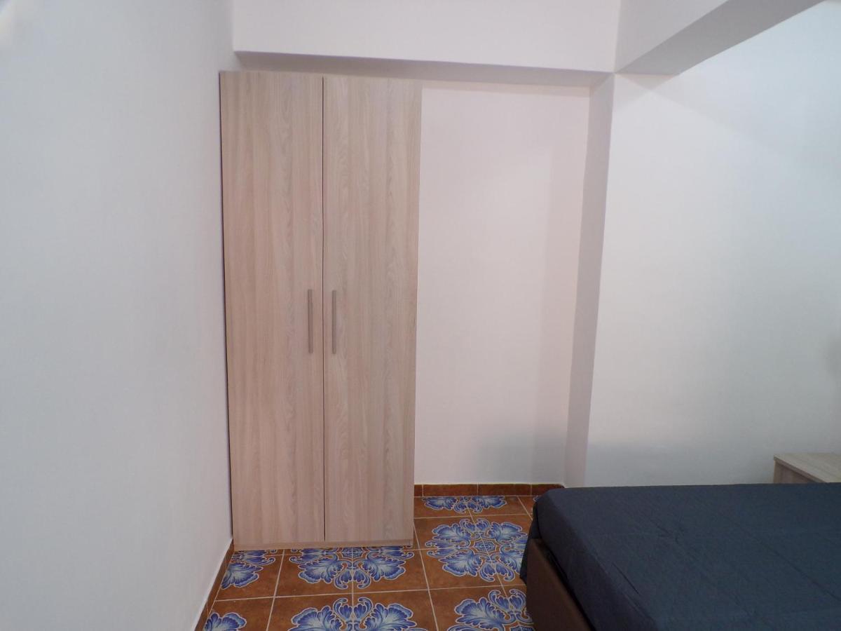 Nuova Aurora Rent Rooms Роккалумера Екстер'єр фото