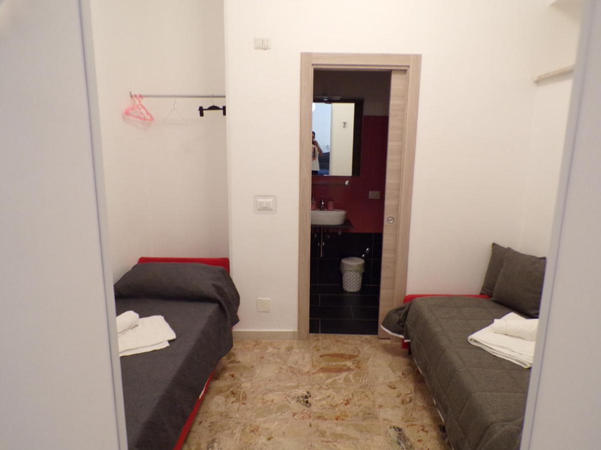 Nuova Aurora Rent Rooms Роккалумера Екстер'єр фото