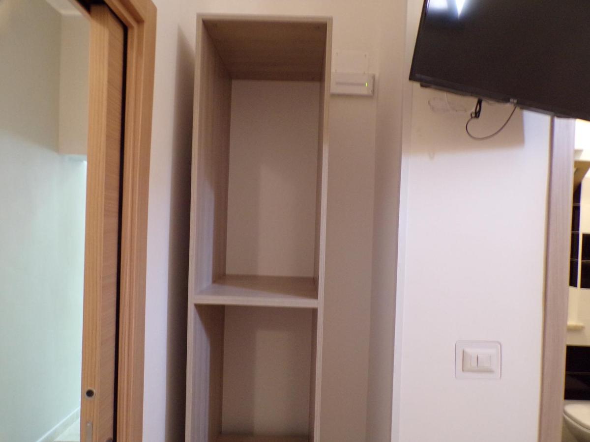 Nuova Aurora Rent Rooms Роккалумера Екстер'єр фото